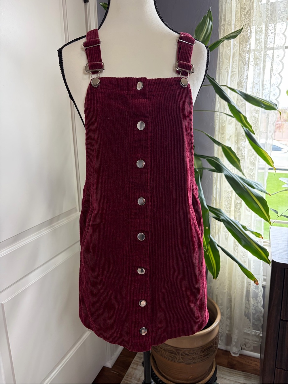 🍁Mi Ami by Franchesca’s Women’s Corduroy Overall Dress Jumper in Burgundy